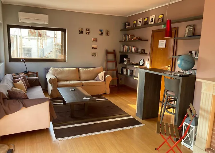 Cozy Loft With Jazz Notes In Kolonaki